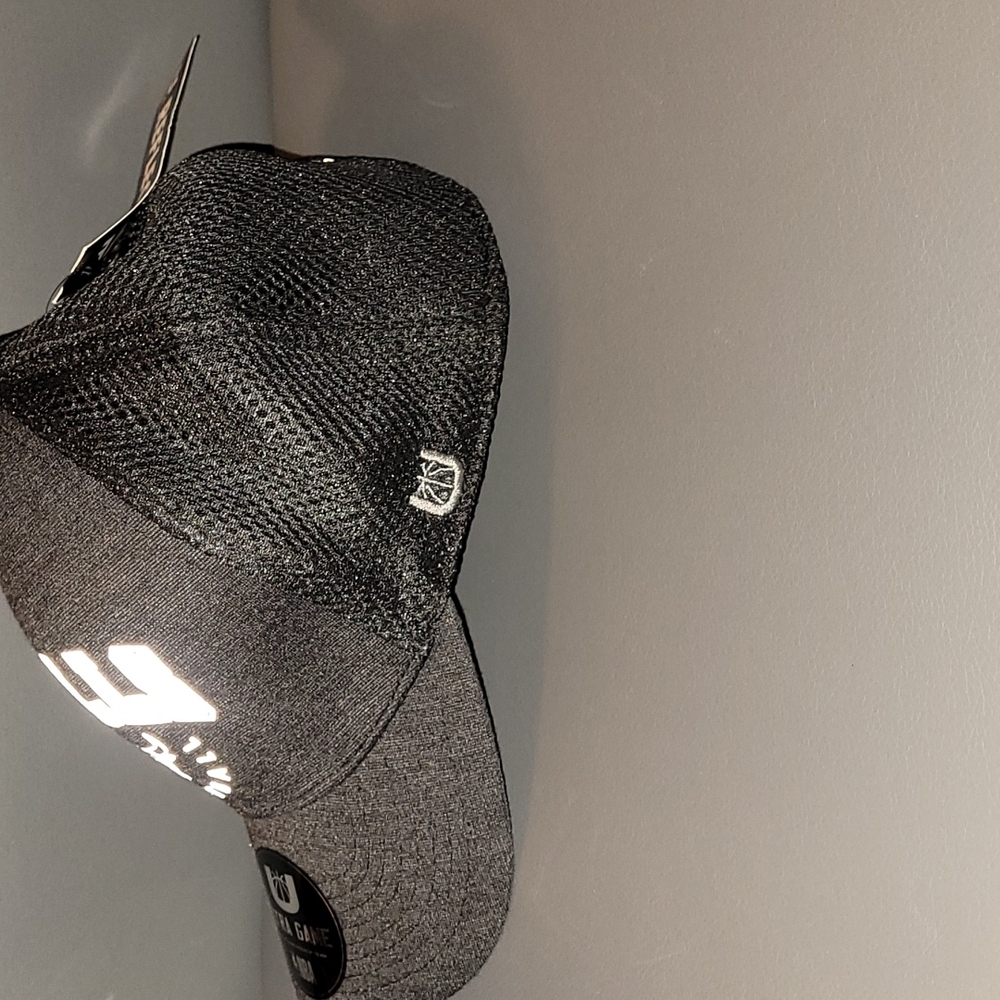 💕❌️SOLD❌Ultra Game Chicago Bulls NBA Basketball Mens Reflective Cap Hat Black O - Picture 5 of 13